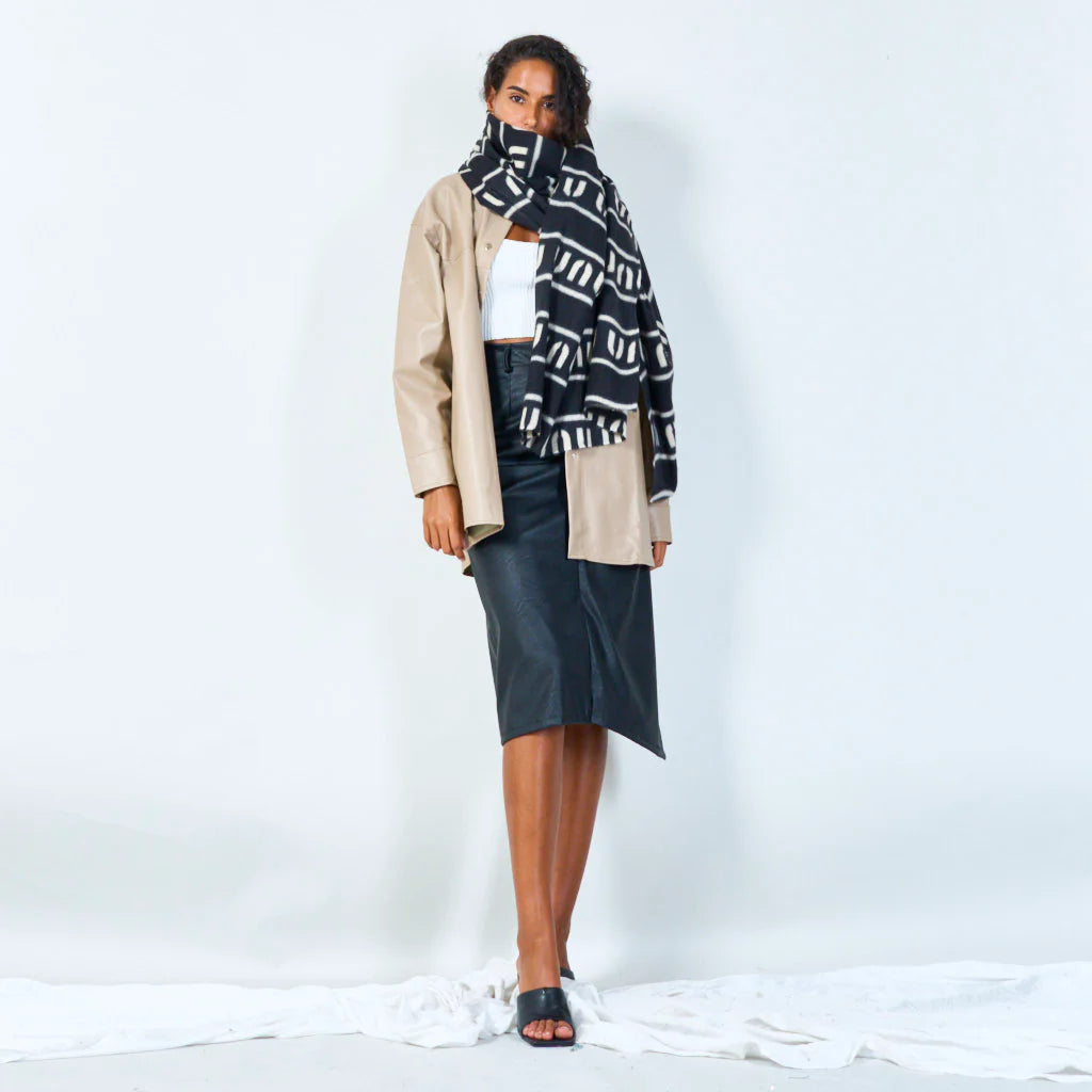 Modern striped pattern scarf