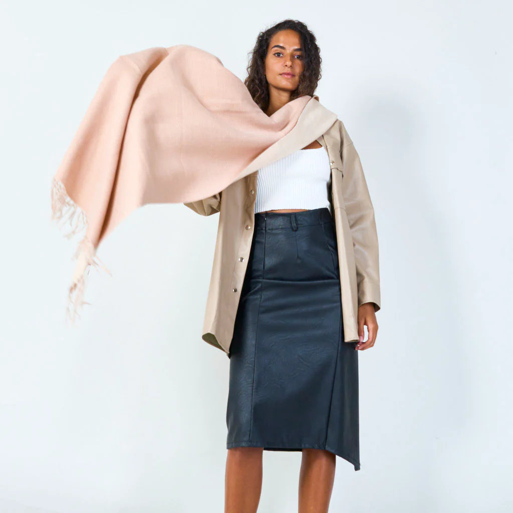 Classic solid color scarf with fringe
